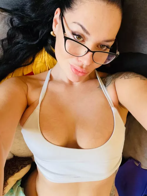 This sports bra distracts a lot of people in the gym by FluidClothes7399