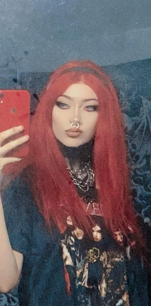 What's your fav band? by LivingDeadGothh