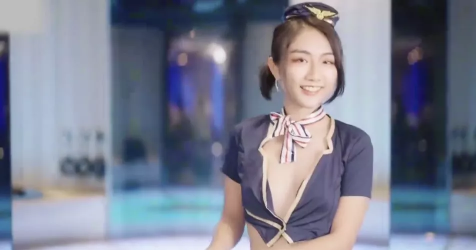 Who is this actress? I saw her in a Xin Yuri video about seven air hostesses joining hands by redditbutafterdark