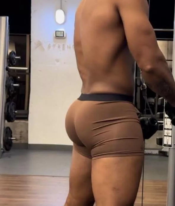 27 Van Nuys California REAL Throat goat with tight cakes in Van Nuys looking to swallow some good clean dxxk. Mouth feels like a pussy and can make you bust hard. Dick sucking lips and wet mouth. Can do GLORY HOLE or be waiting on my knees with a ski mas posted by Fickle_Key_7094