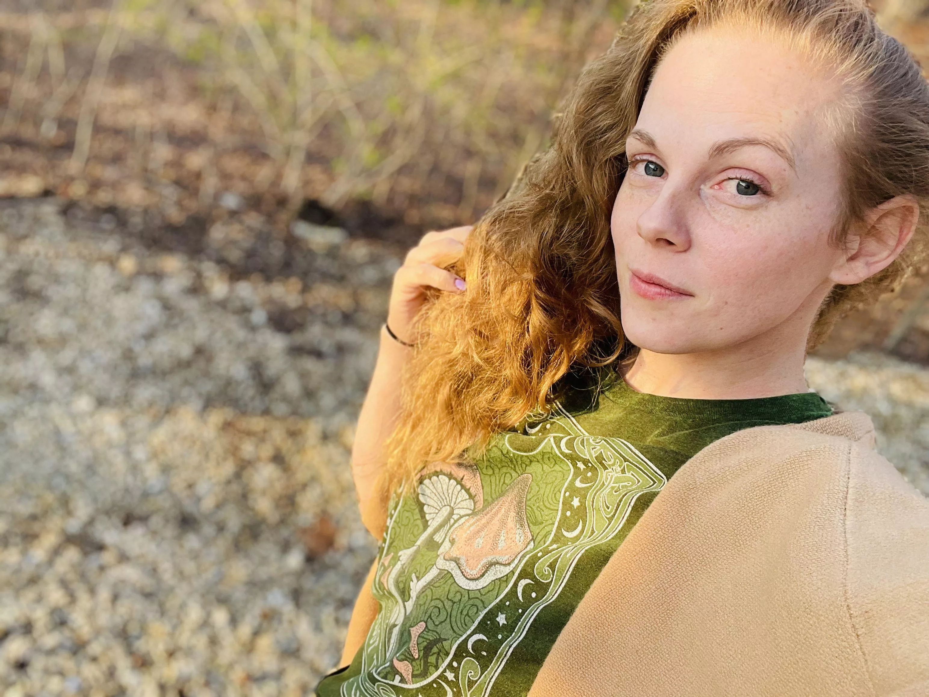 33 and a mom of 3 posted by Amputeelove