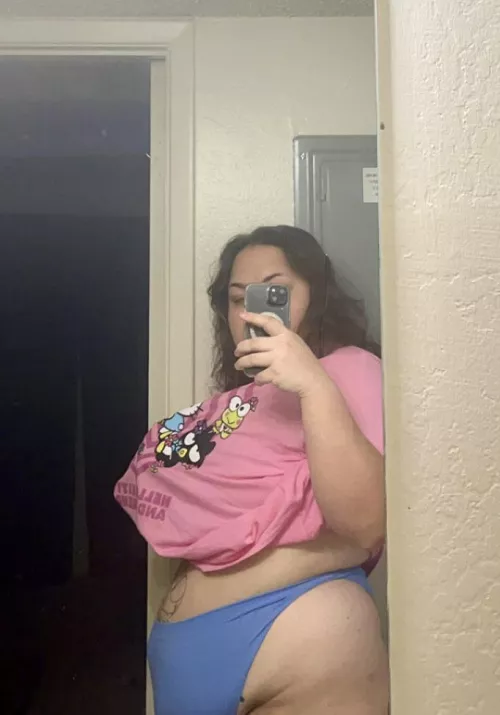 About to get my beauty rest; how many will $erve their queen whilst I sleep? by Shy-Catt