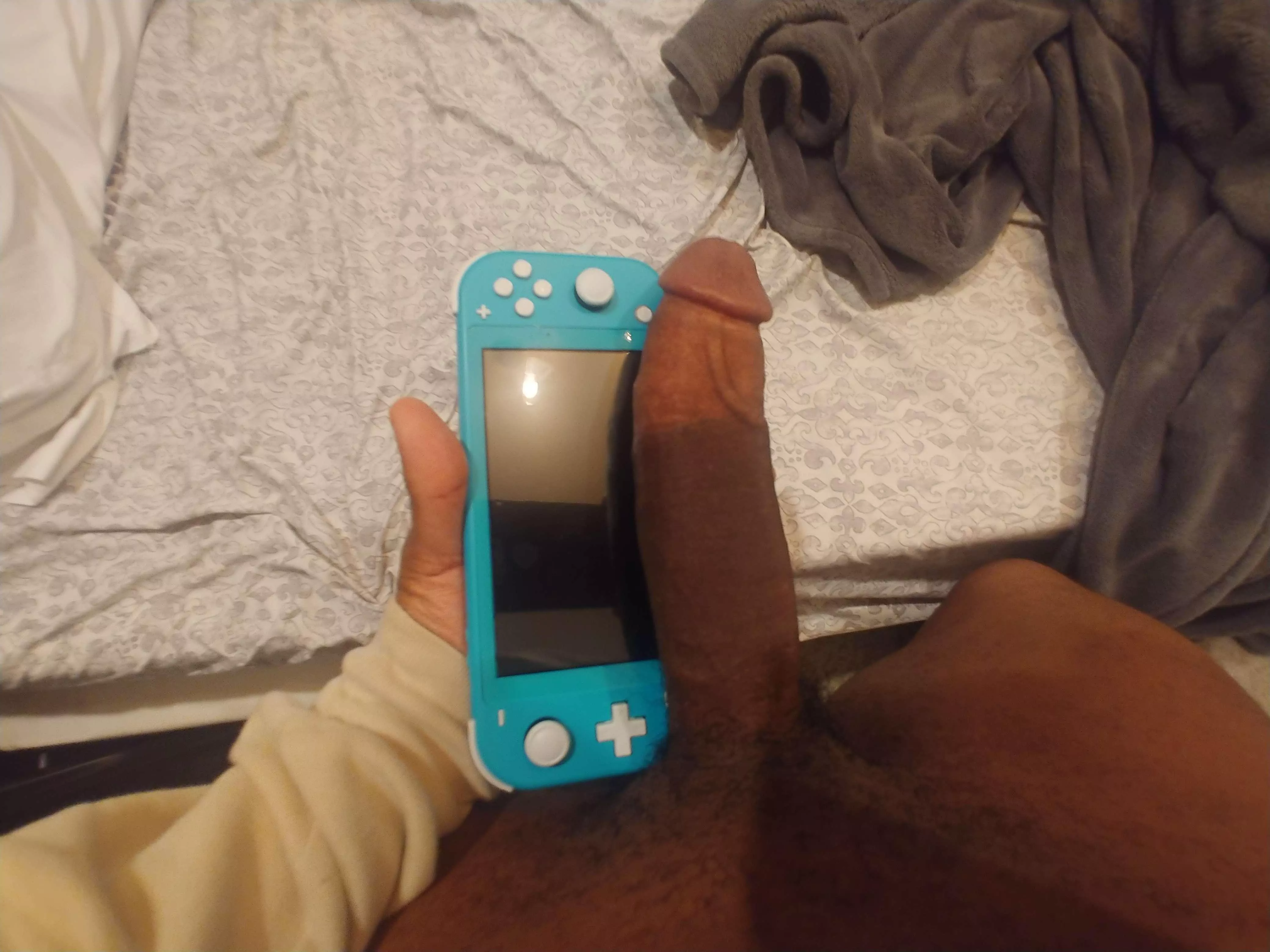 Anyone down to play some games? 27 posted by Dismal_Series_4335