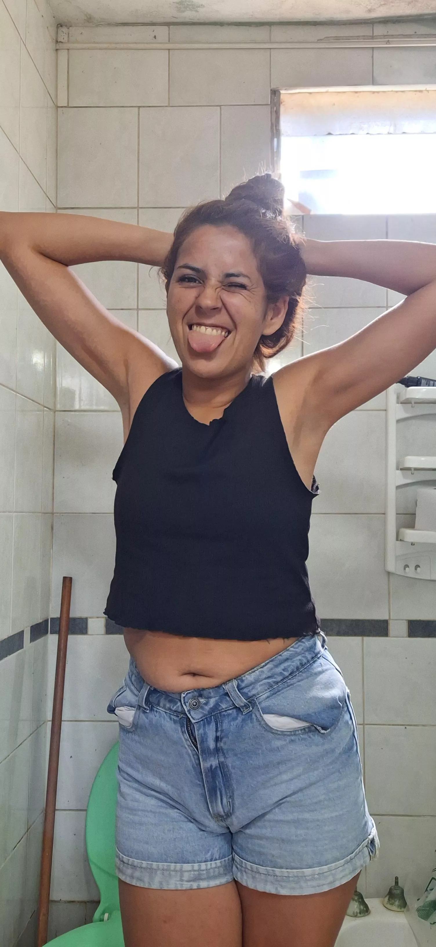 Come on, let's play together posted by ameliaxxxi25