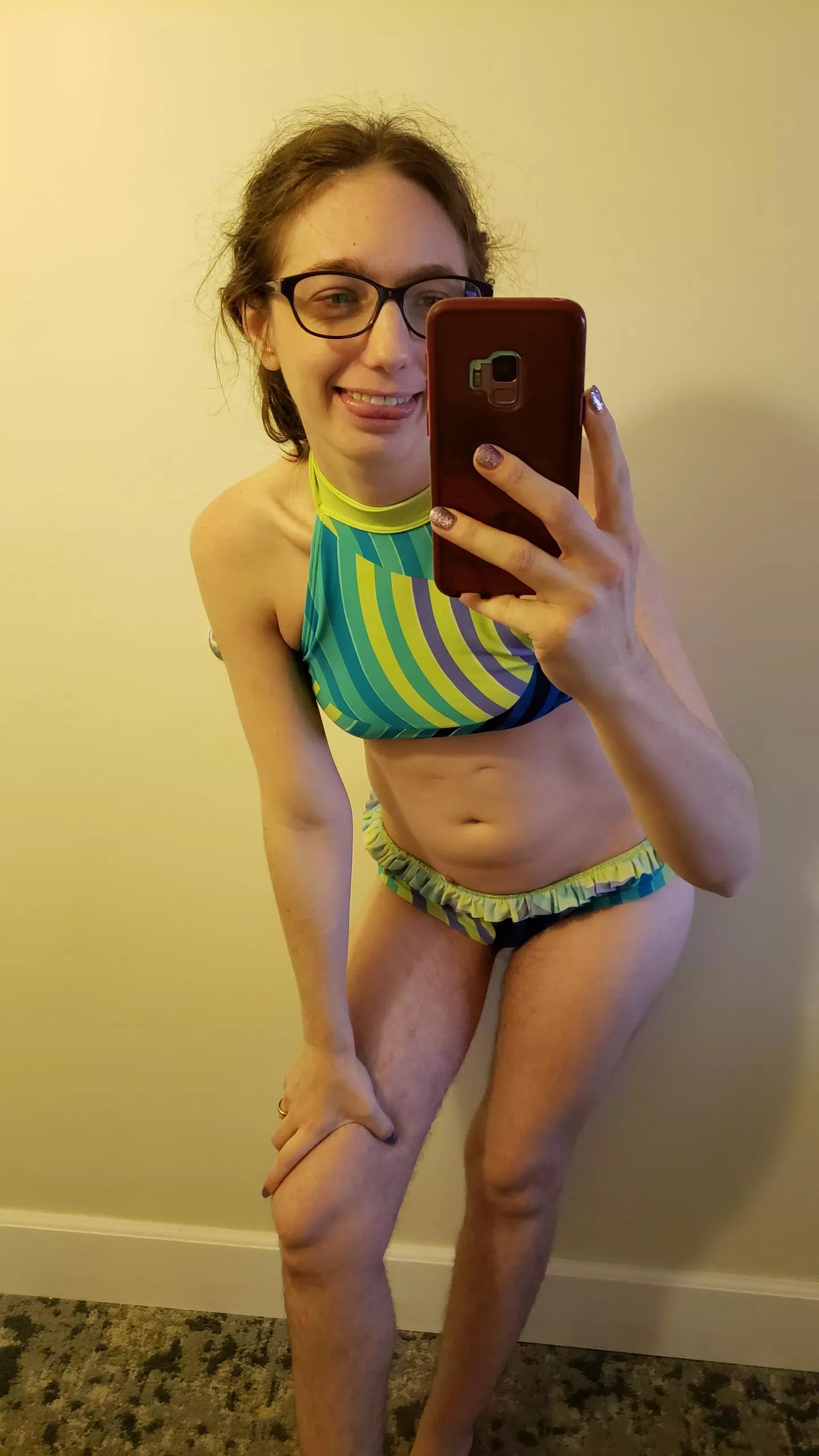 Cute selfie before Hawaii beach time  posted by SketchyLady_OF