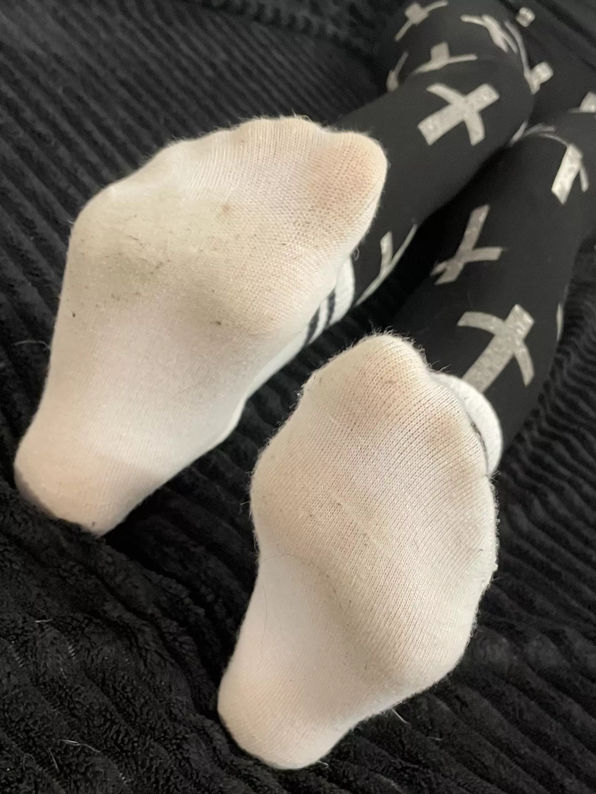 do u wanna smell emo girl socks?  posted by wampirzysz