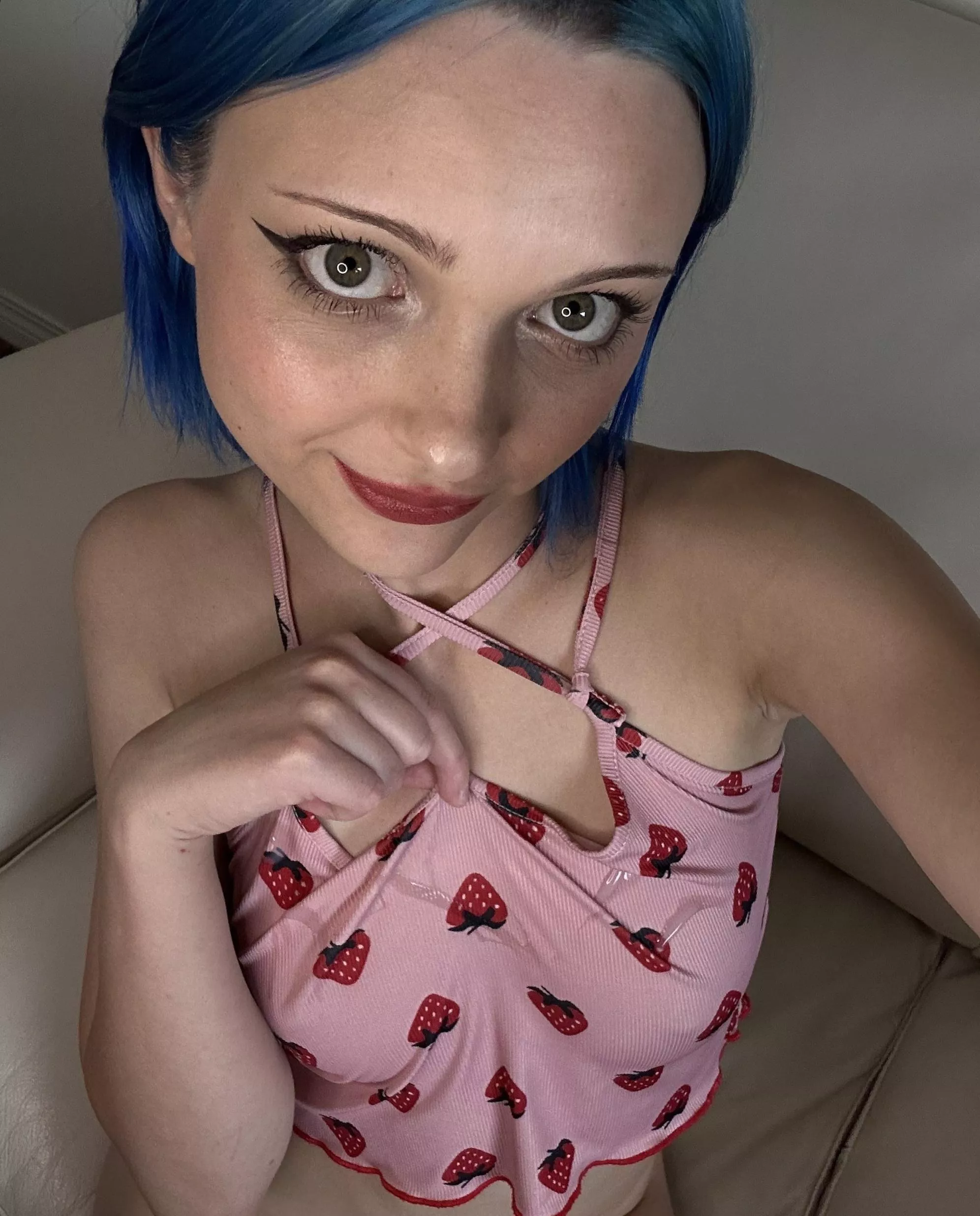 Do you want to taste my strawberry posted by _Sonichka