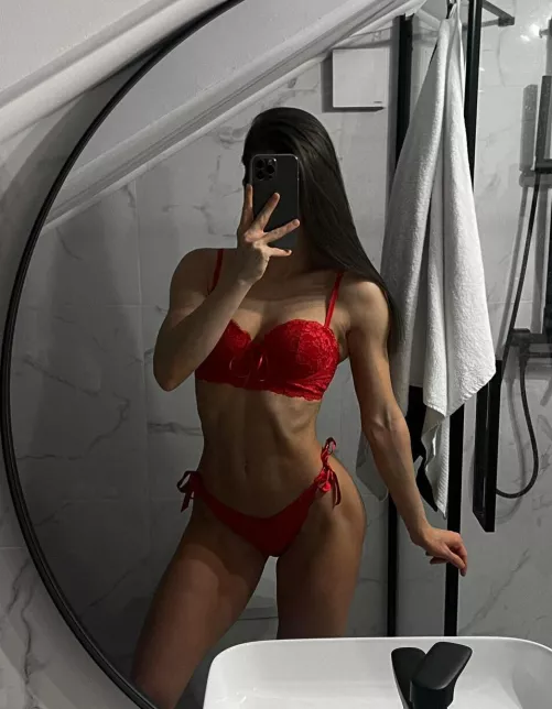 fit enough? by linasphysique_