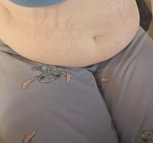 I want my gut stuffed with pizza so bad ! by fat_babygirl