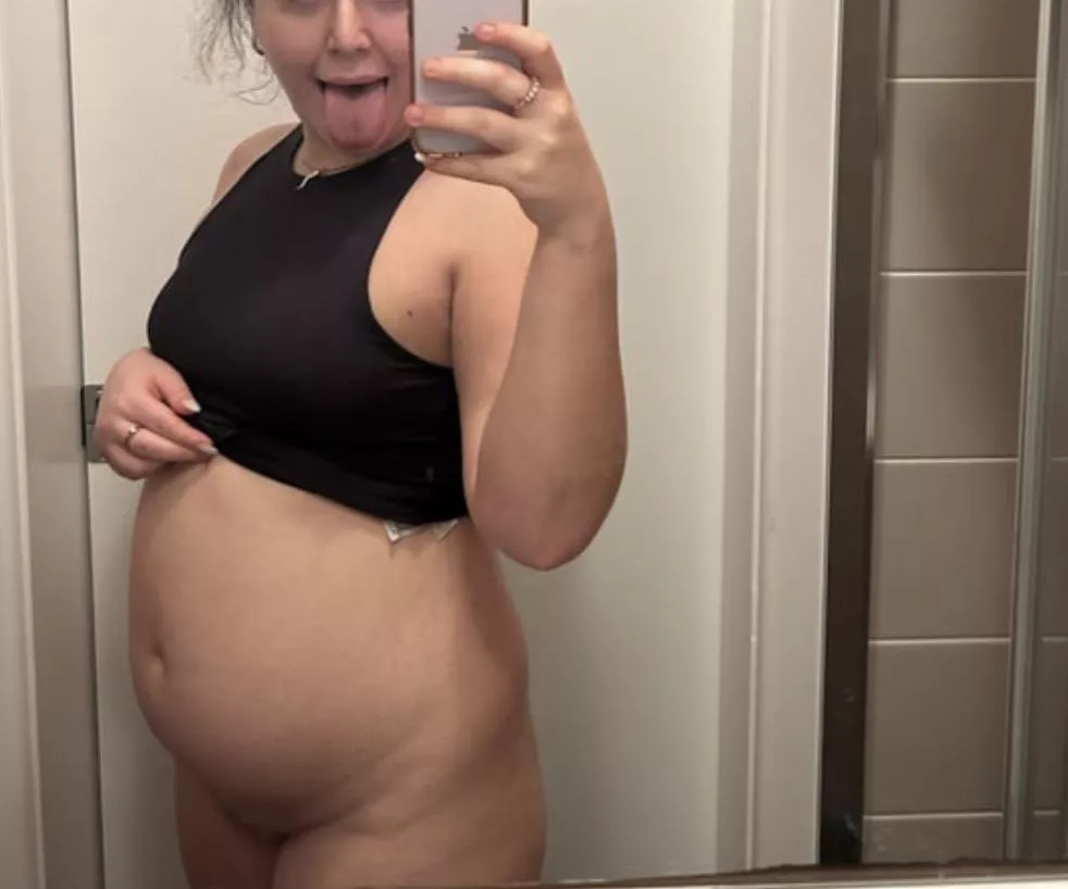 I’m stuffed posted by bellasinclairxx