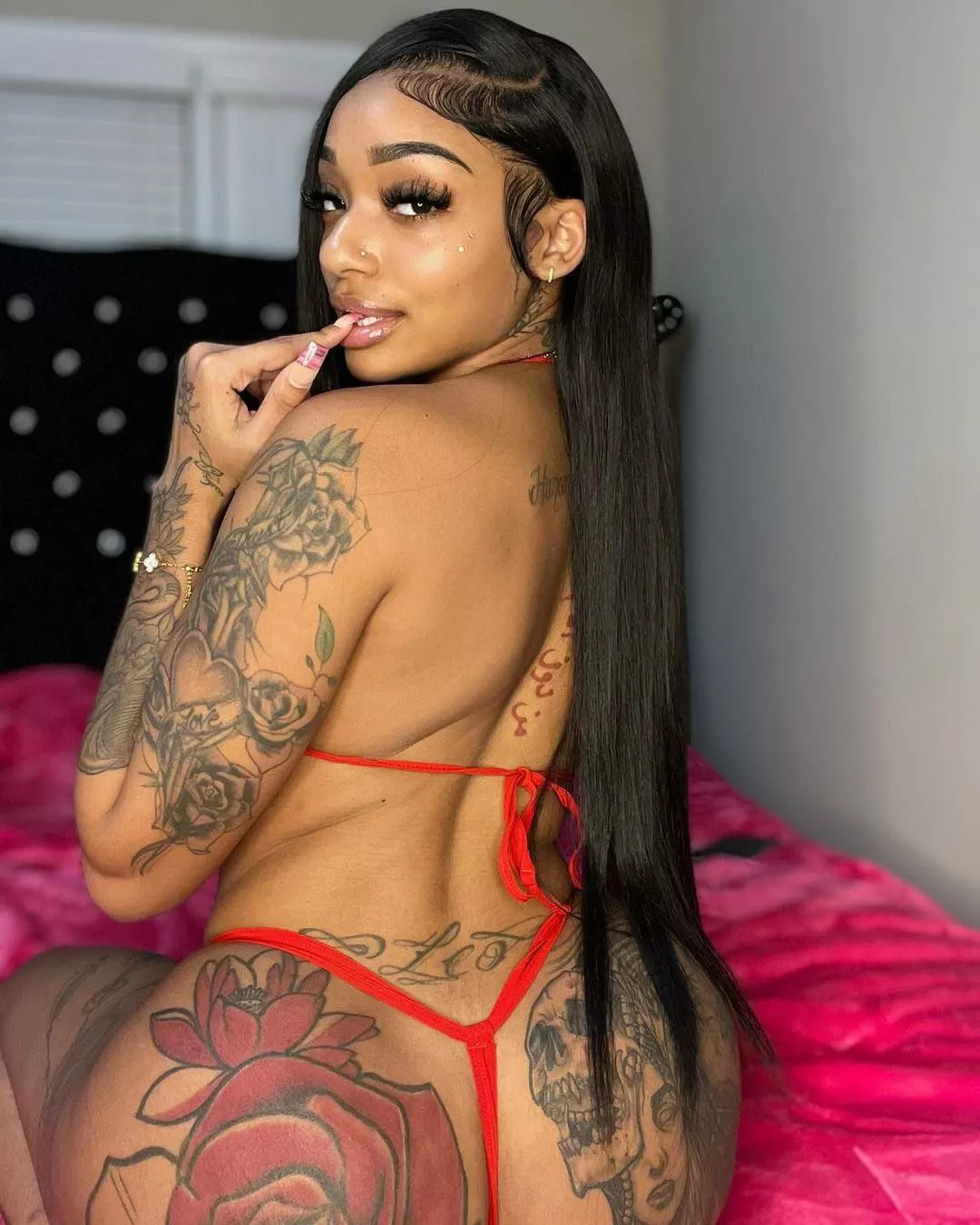 let’s have some fun 😉🫂♥️ posted by hornylysssa