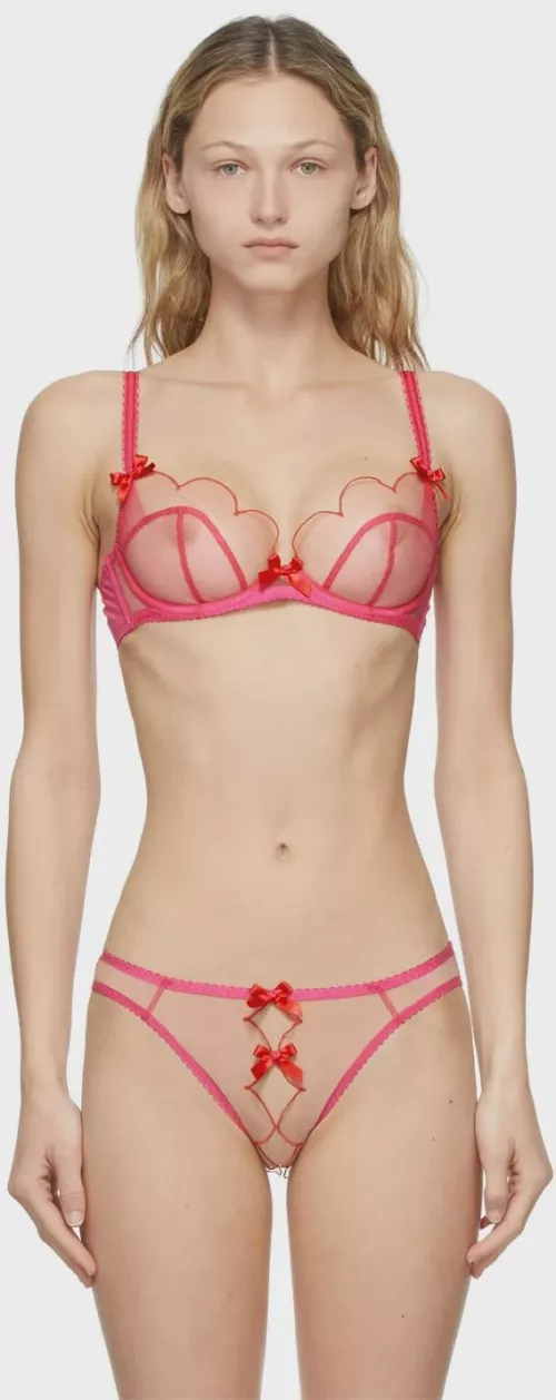 Maddison Mahoney by jayswanderings