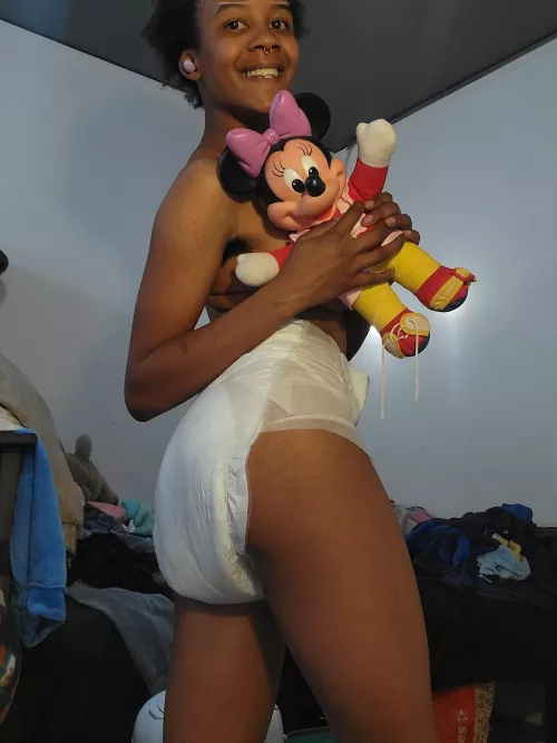 Minnie makes me smile <3 by TheEbonySaint