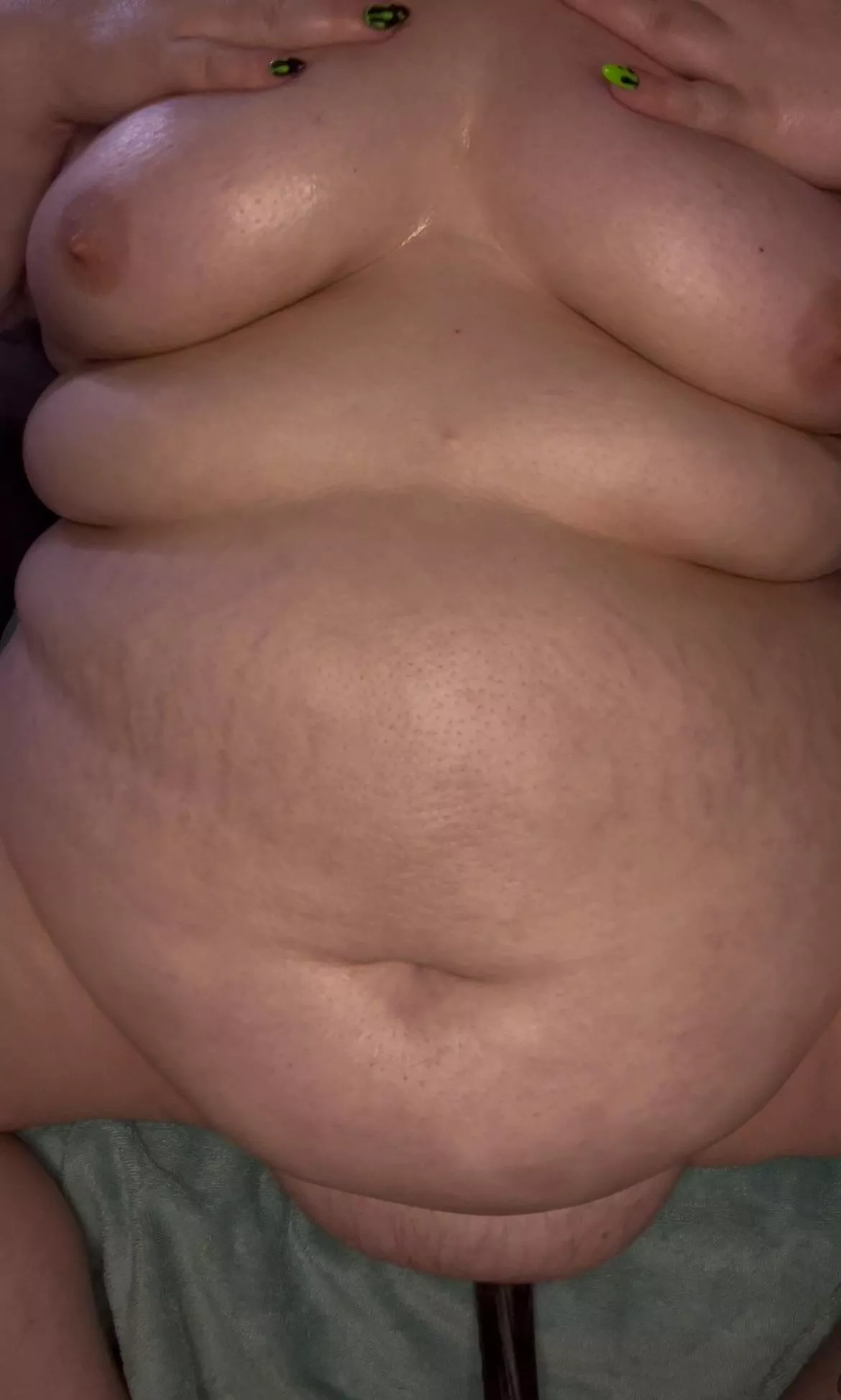 Oiled up and ready for breeding  posted by indigoangels