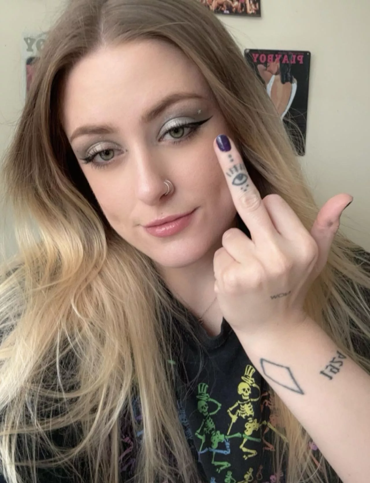 on your knees, wallet open. 2 simple instructions. are you able to follow them? posted by daisyjade333