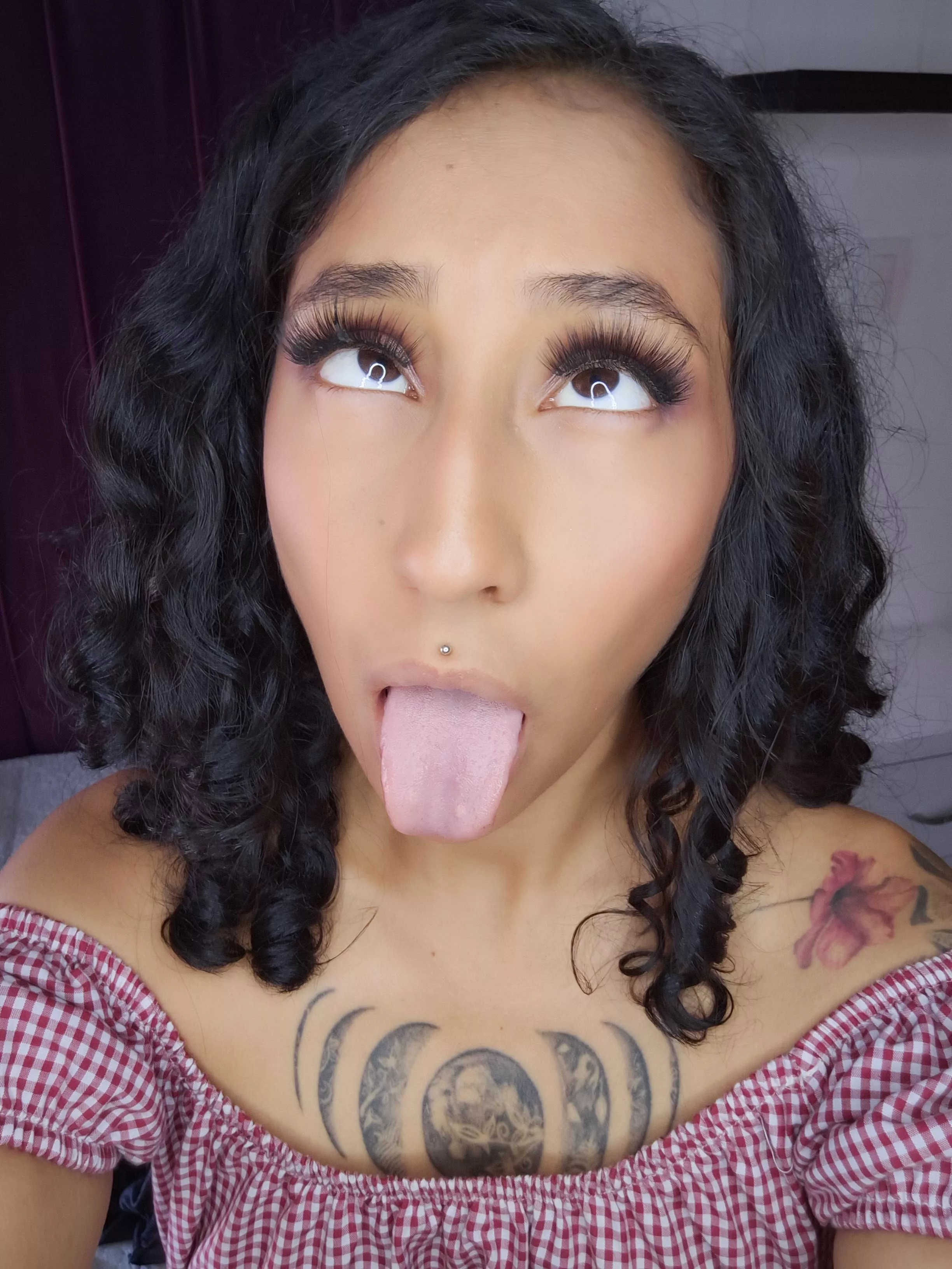 Ready and waiting, mouth wide open posted by Safe-Cold-2971