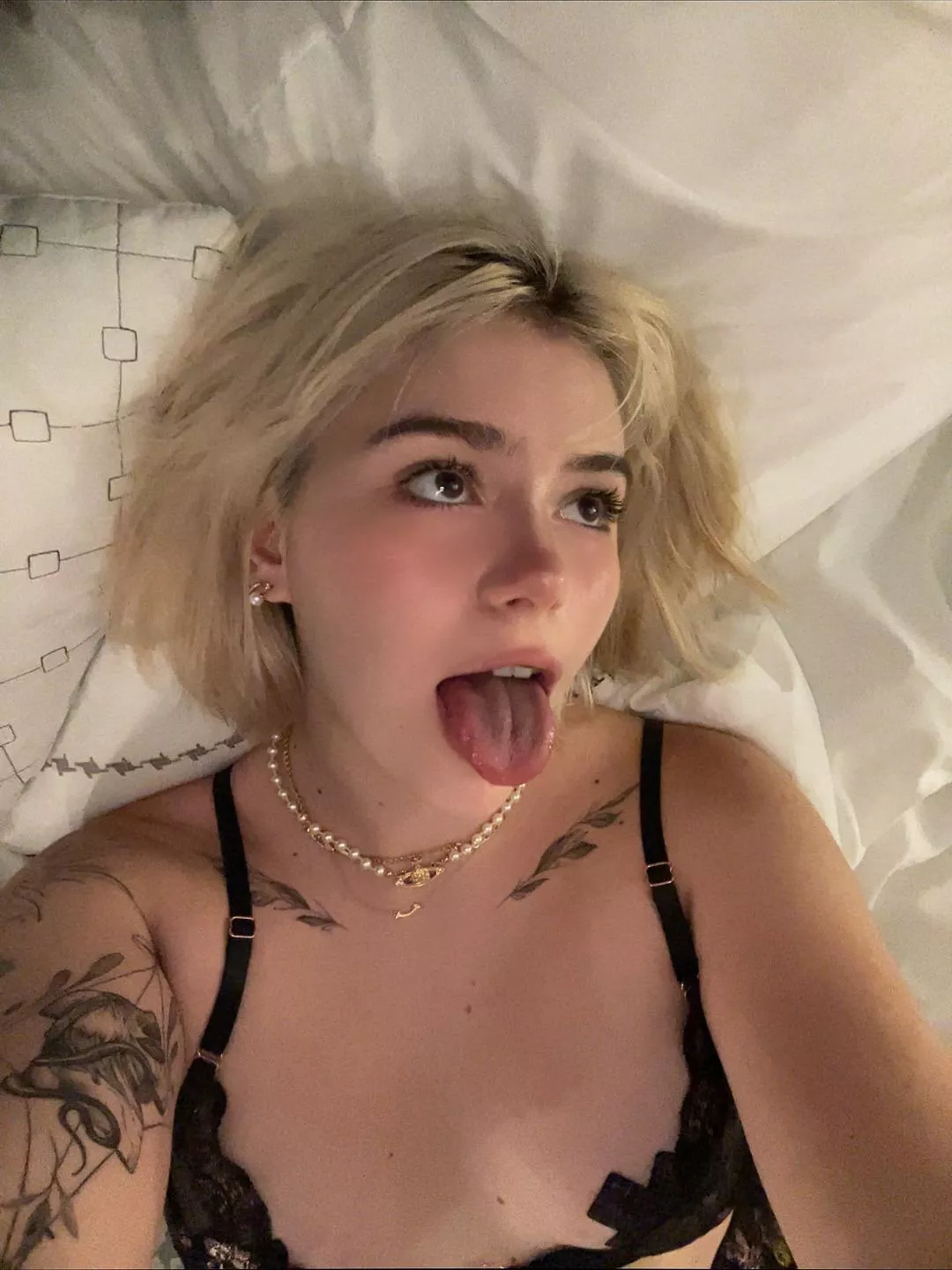 ready for whatever you’ve got - would u fill me up? posted by No_Tax_3751