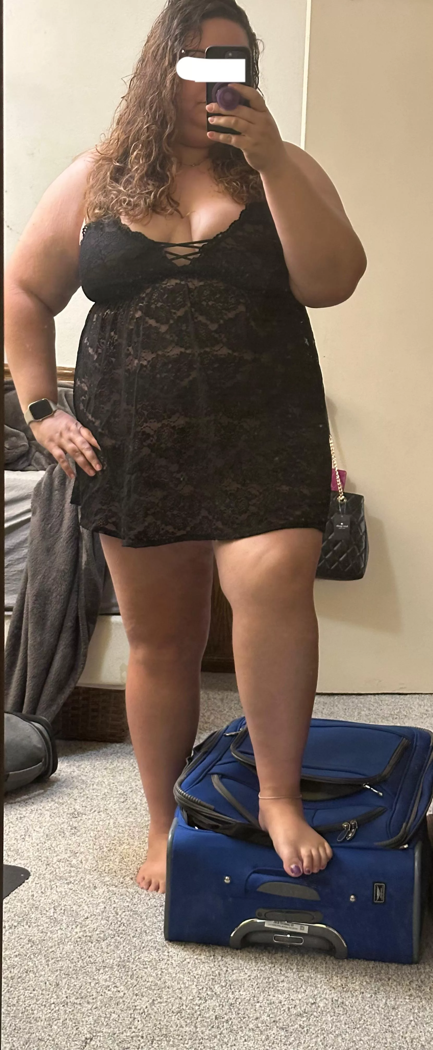 Recovering from a long week and need a good bitch to unpack and do my laundry… oh and don’t forget I need a massage and dinner and refunds for everything I spent while I was gone last week.  posted by Boujieprincess