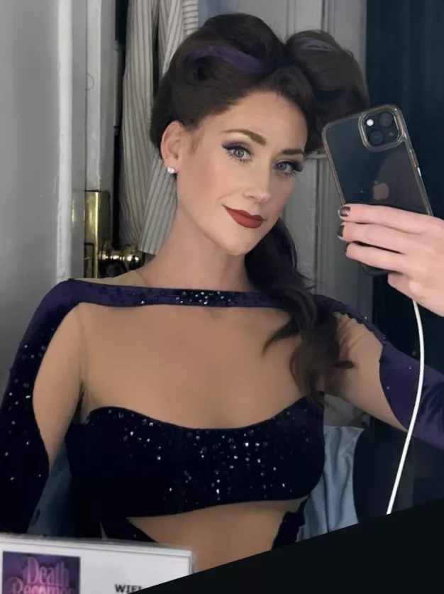 The beautiful and sexy Kaleigh Cronin (backstage at Death Becomes Her) posted by PaddyMeltt