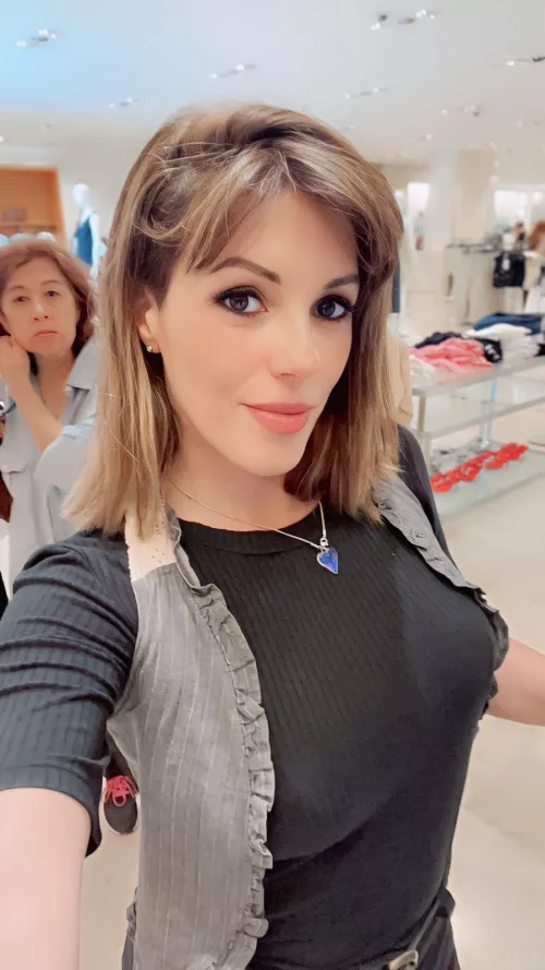 whats your rate on this F43yo by HOney_BabyLOve00