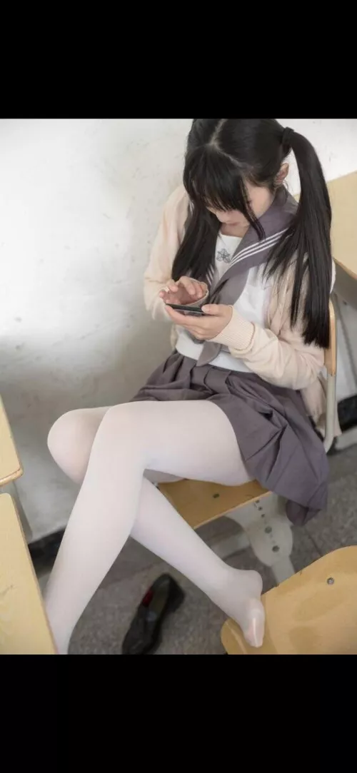 White 😍 by MaximumIll6662