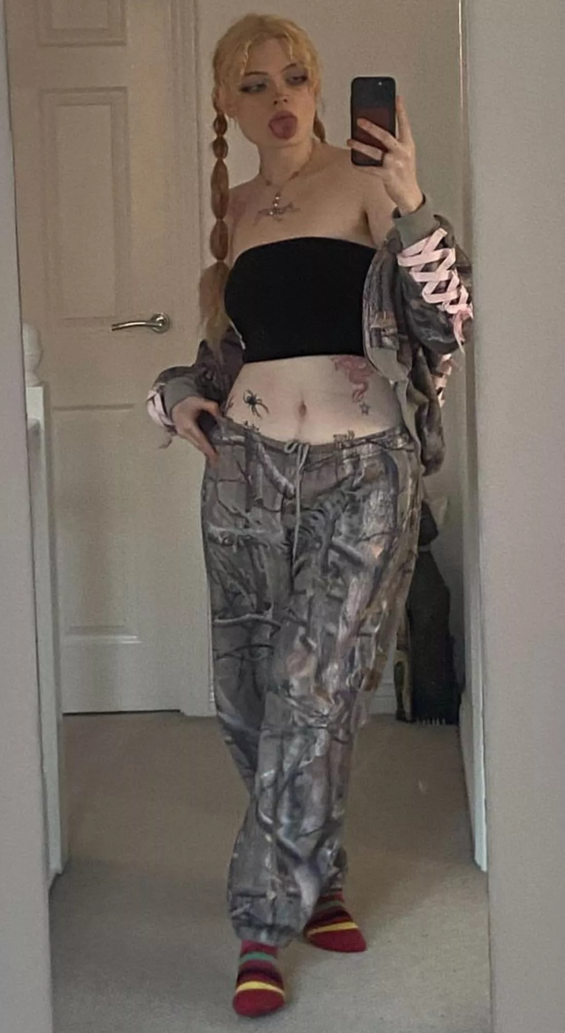 You’re going to be my special little obedient object aren’t you ? Hehe :3 21yo British queen 🇬🇧 posted by goddesscee333