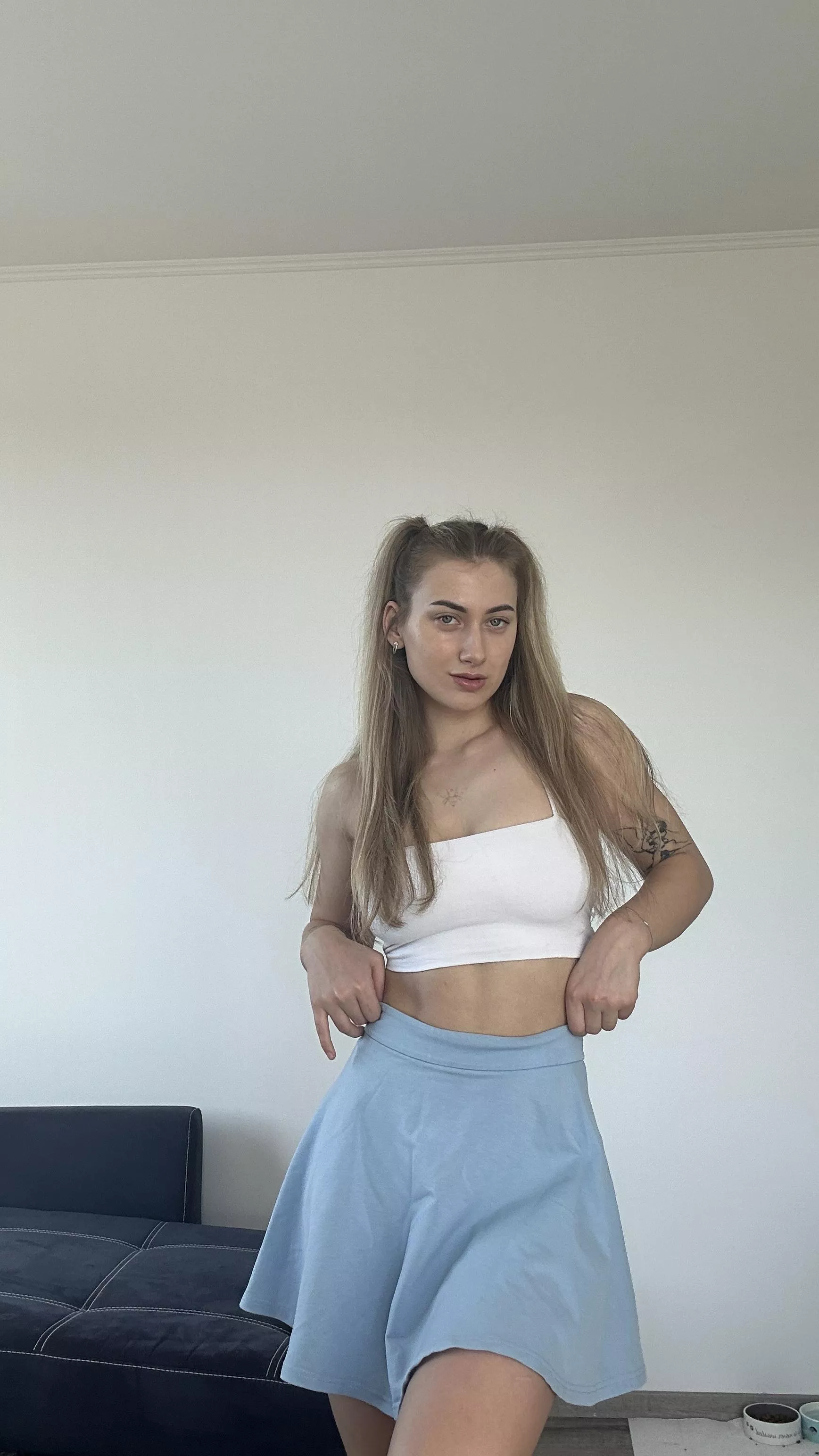 Am I attractive?
 posted by BarbaraWri