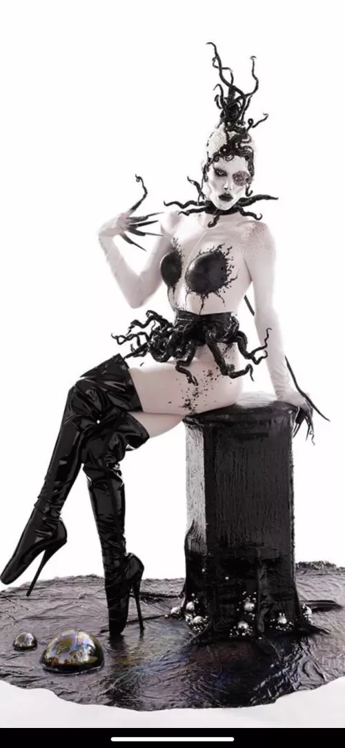 Black Tar  by FilthyFckingRich