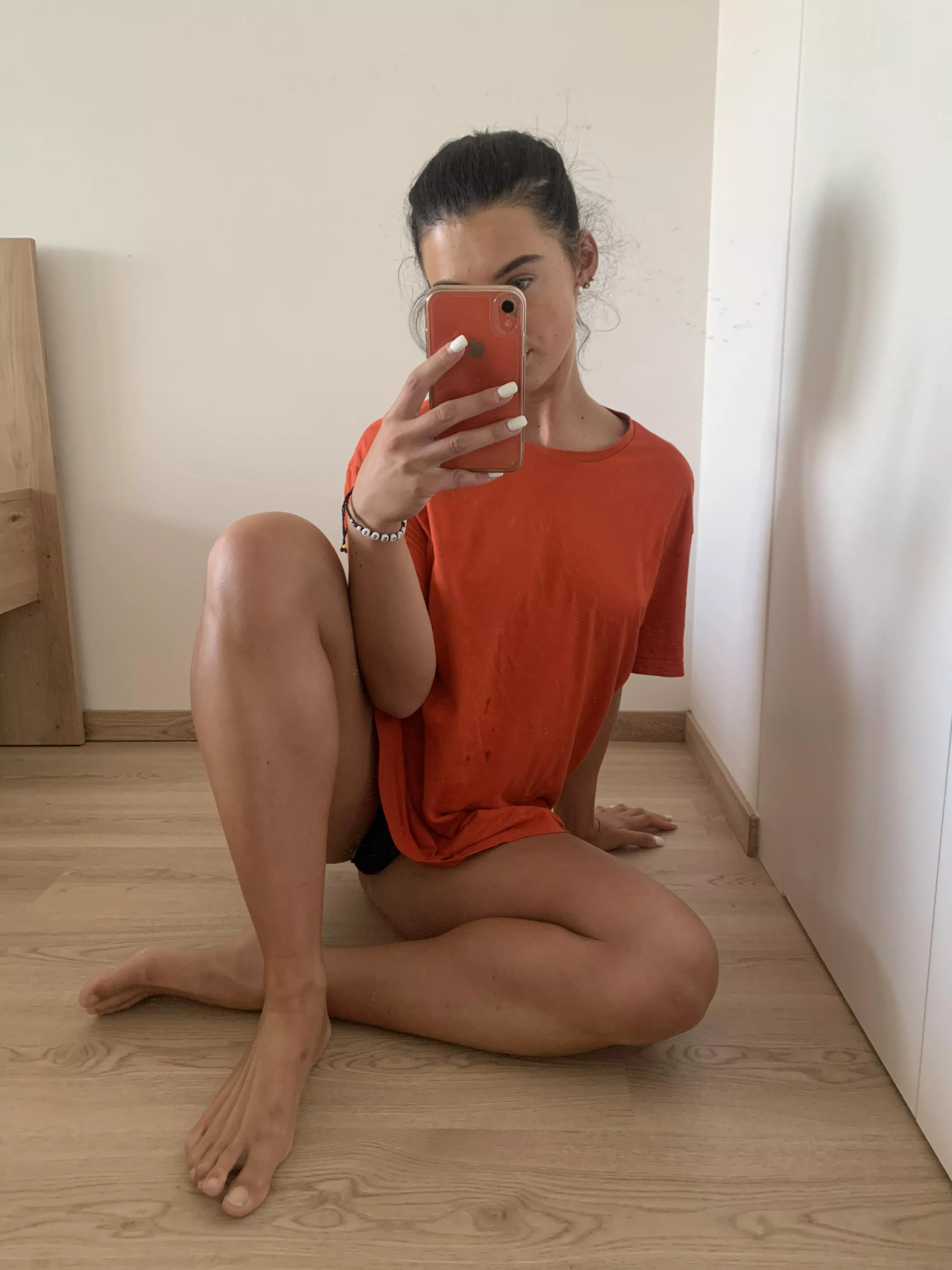 Come closer  posted by lovelybeautyx