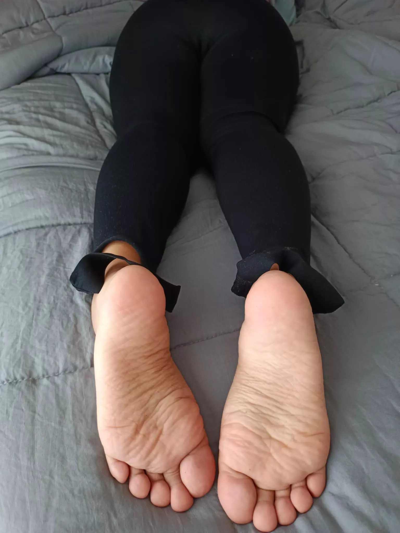 Hii posted by F33t_G00d355_