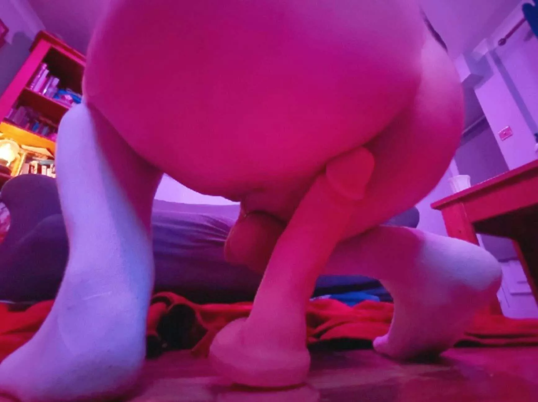 Hopefully no one replaces my dildo with their cock😱 posted by BerriTheBoy