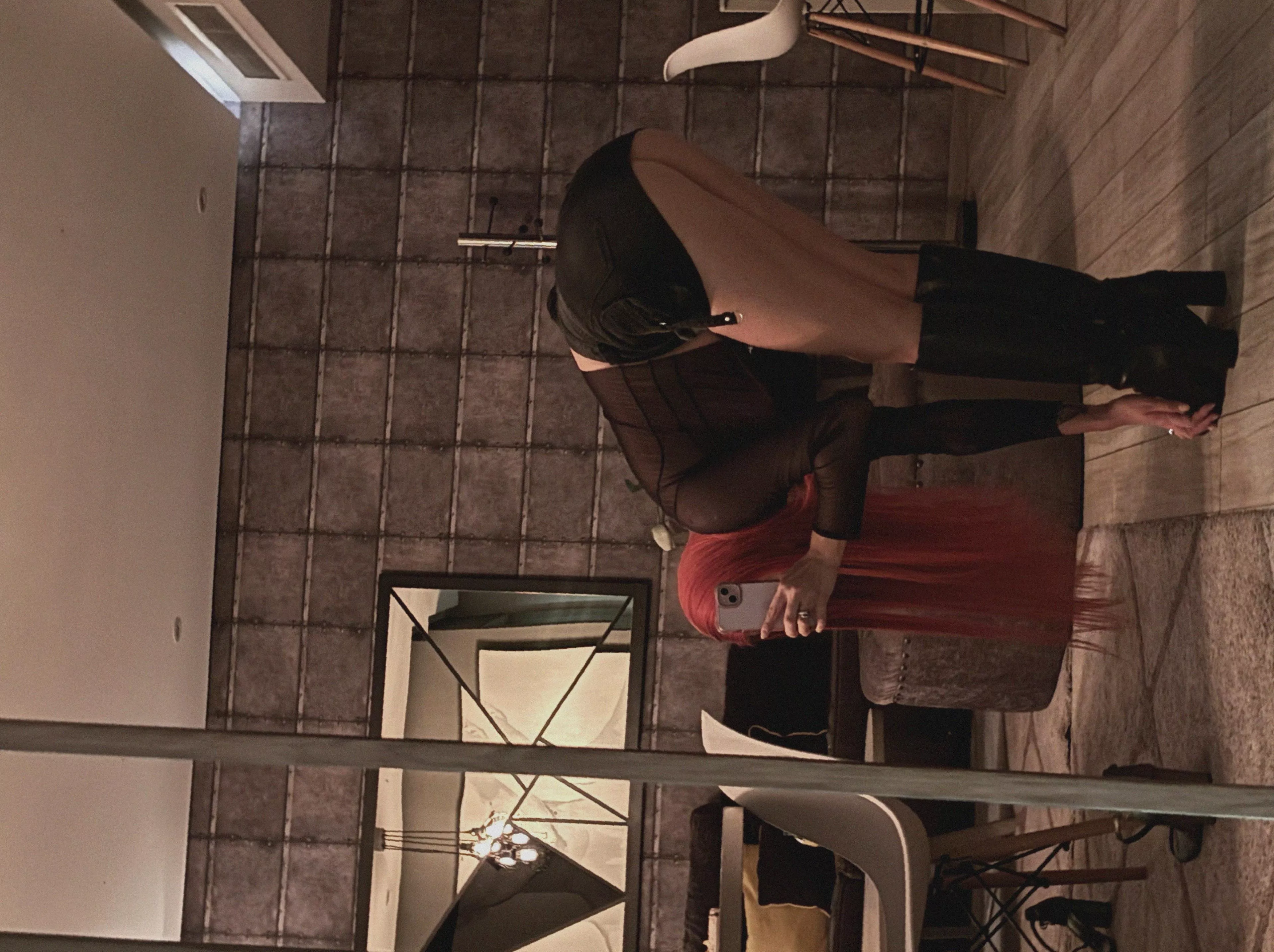 Ich fordere dich heraus, deine Augen von mir zu nehmen posted by Barbie_love22