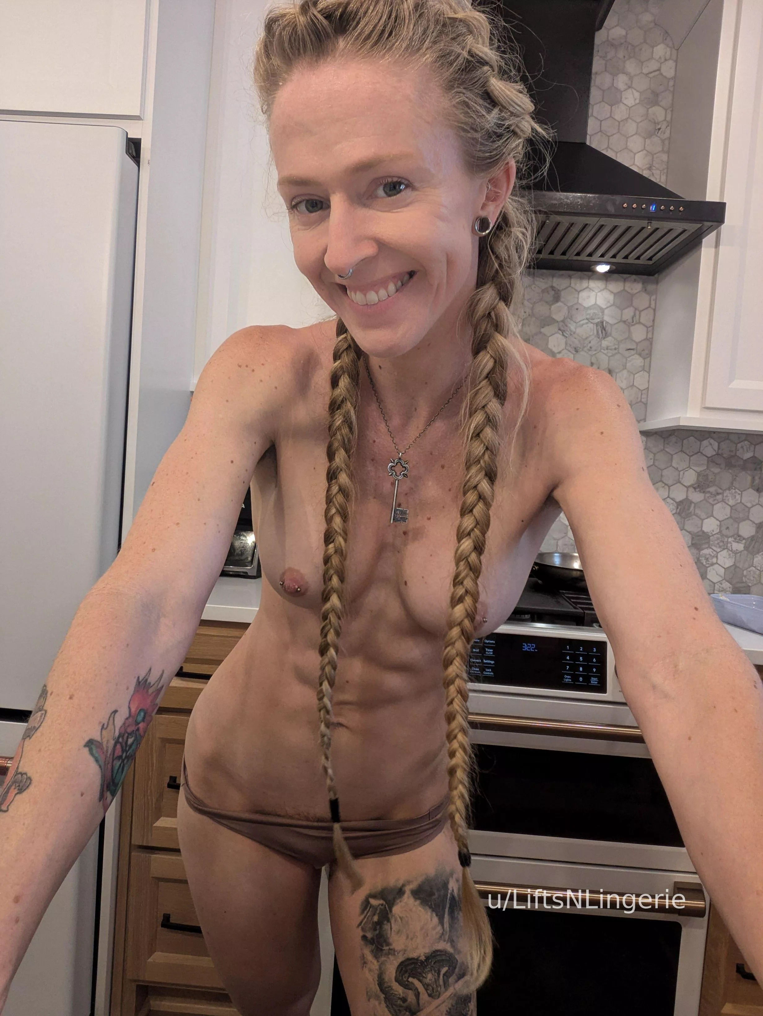 If you noticed the Balrog on my thigh first we should be friends posted by LiftsNLingerie