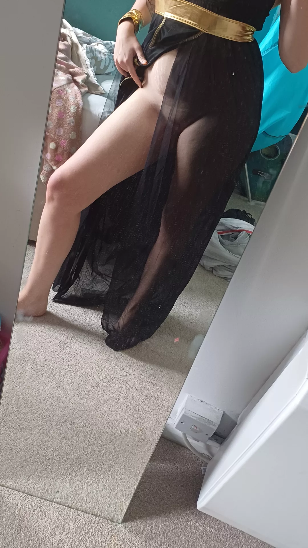 Little tease 🤭😘 posted by scotsbee31