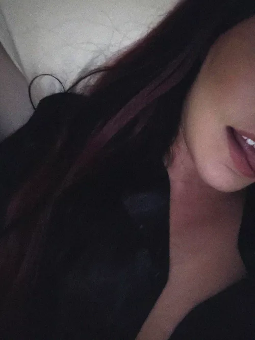 looking for some men with adventurous mind 27F by KarenSweethomeBama