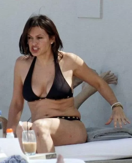 Mariska Hargitay posted by pmb0077