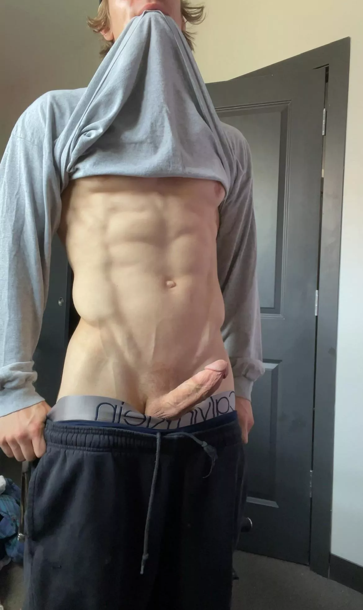 My Room has Such Shit Lighting posted by SeanRoyce4