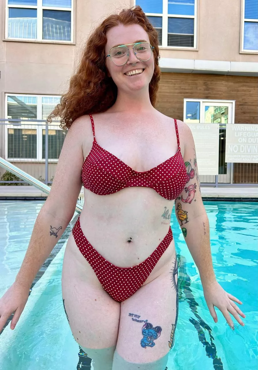 Natural bodies deserve to be celebrated too  posted by thelegogoddess_