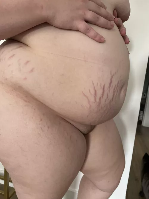 outgrew all my clothes😮‍💨 by SinnerSilah