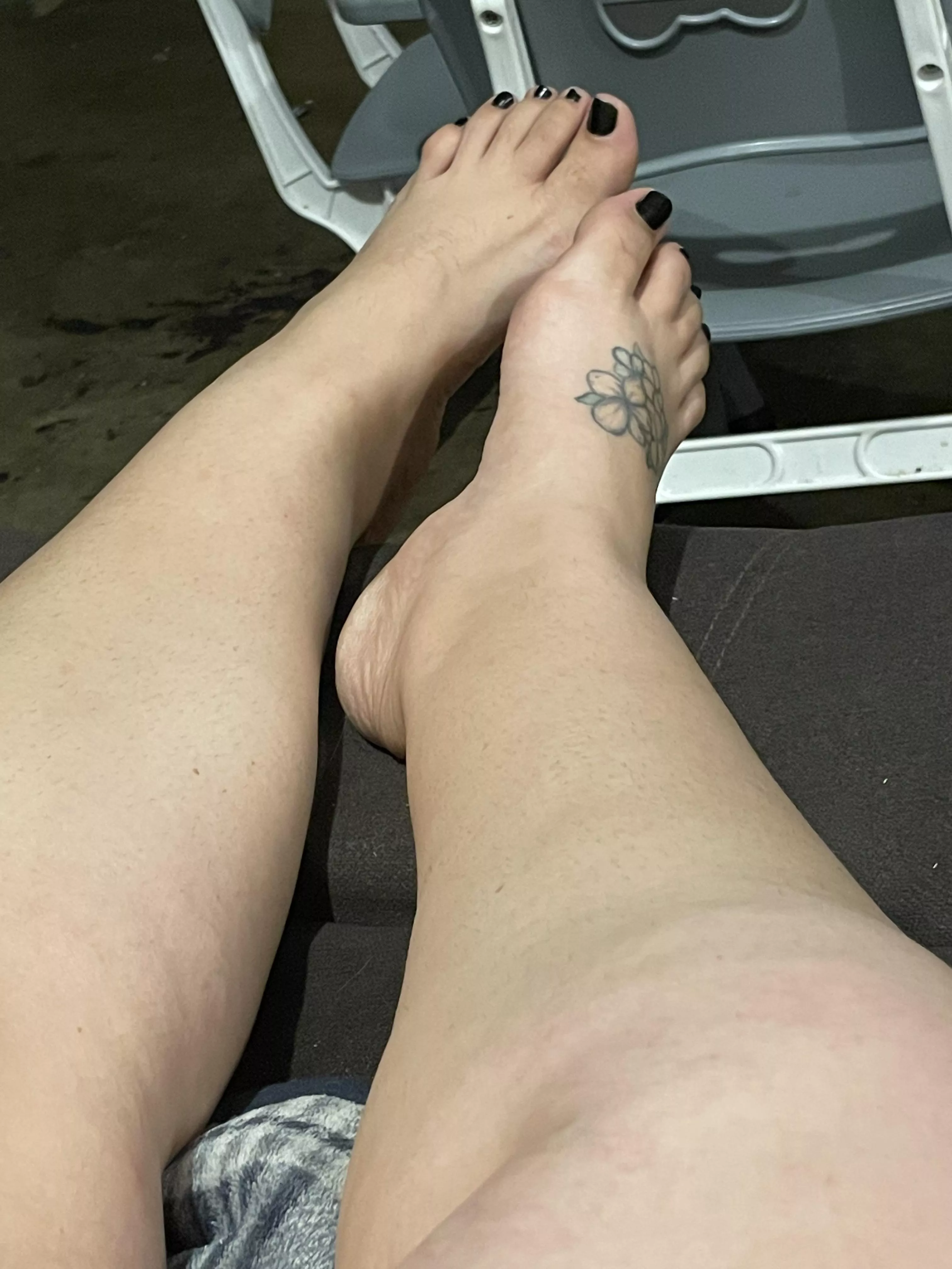 Overdue for a pedicure 🥹 posted by titzntequila