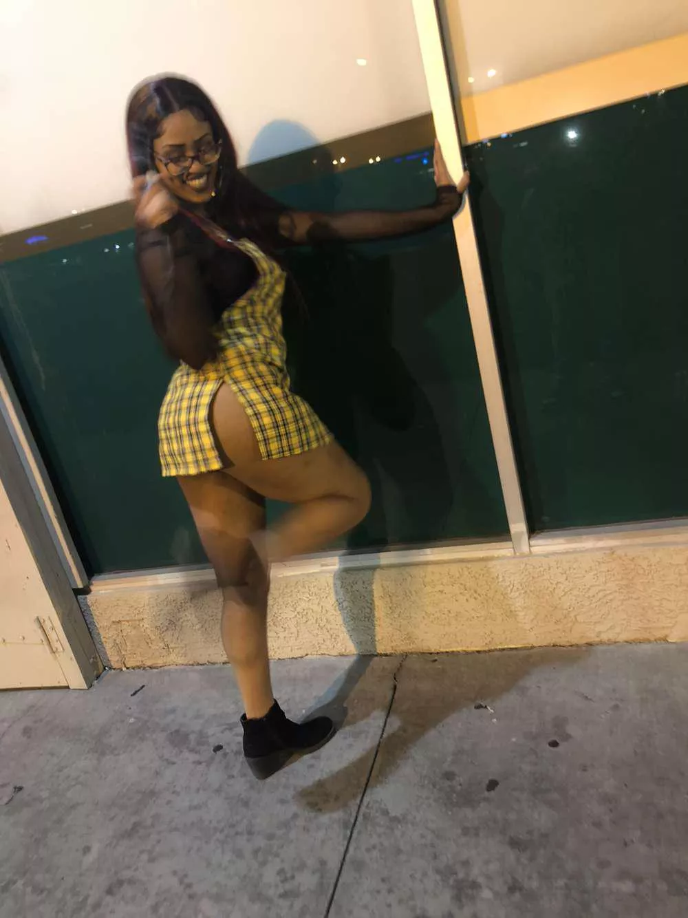 Tbh I love Mexican men 😩❤️ 22f [F4M] posted by p2p_couple