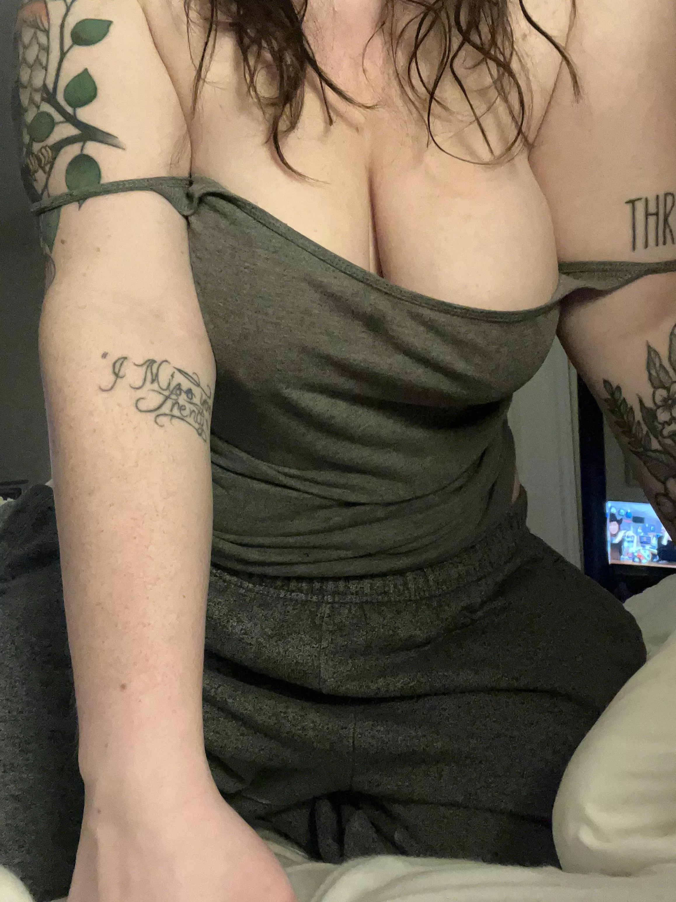 What’s something better than fucking before bed? posted by kensingtonworker