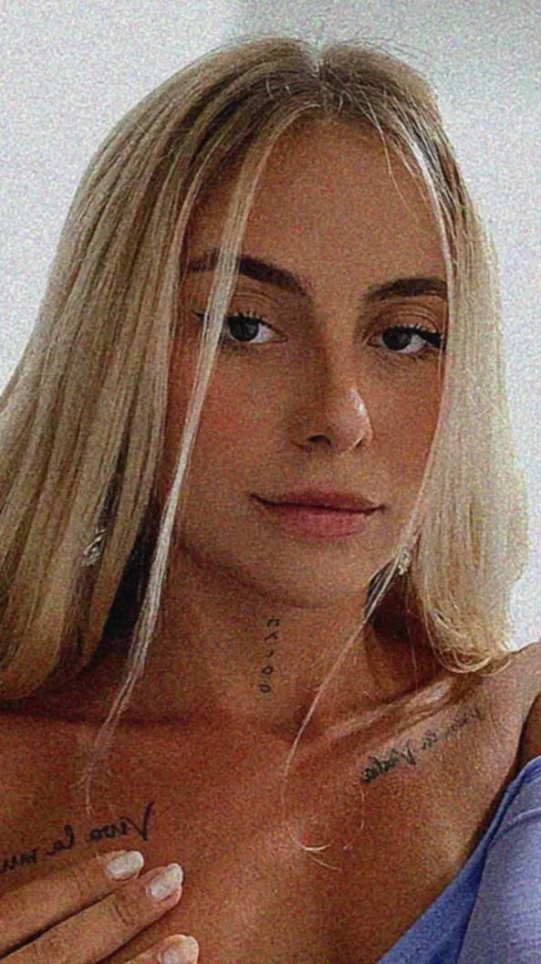 21F Weekend coming and wondering what to do posted by SexySunBeautyQueen