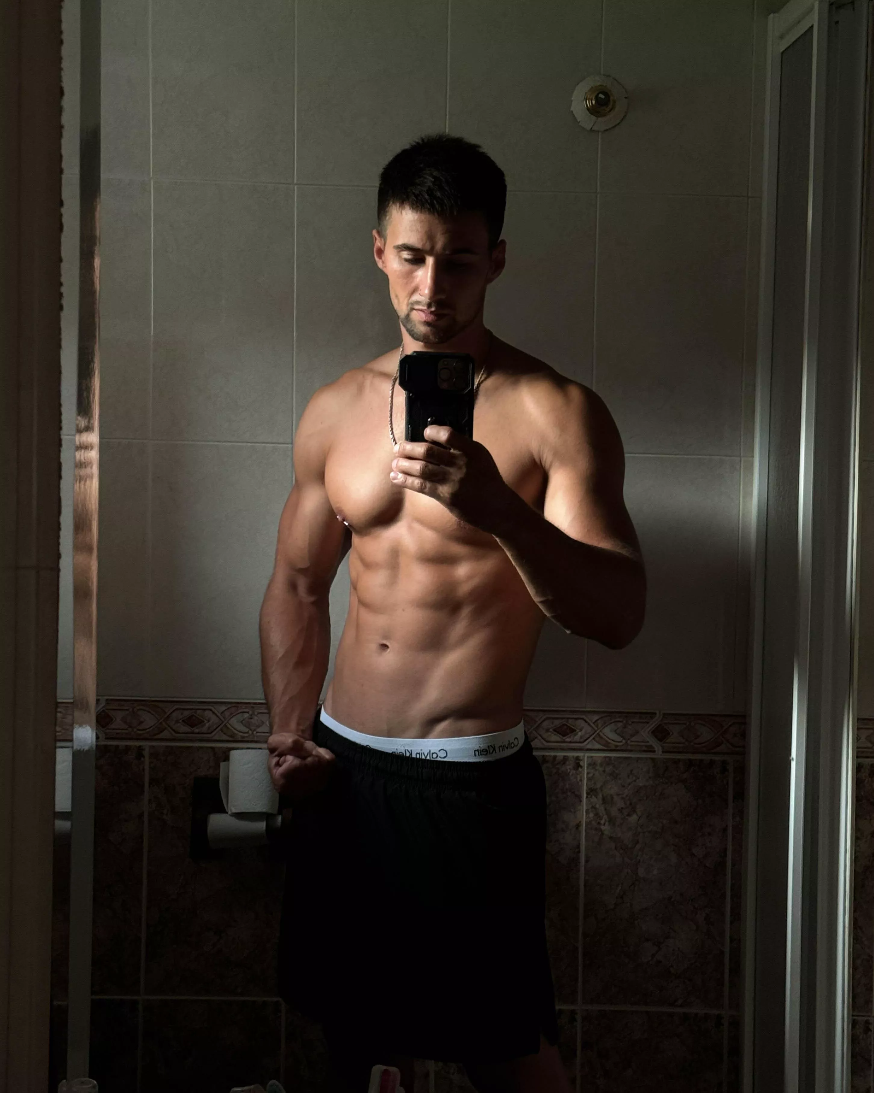 Always take mirror pics posted by Juana_Avocados