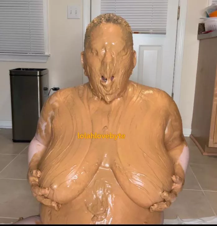 Creamy, thick peanutbutter! posted by lolahlovebyte