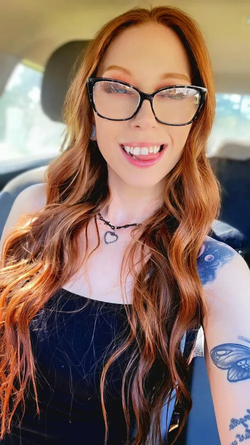 Grew my hair even longer 🖤 by istayyawayyyX