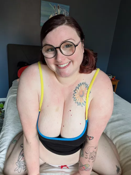 Happy Friday 😉 by TrashcanJan