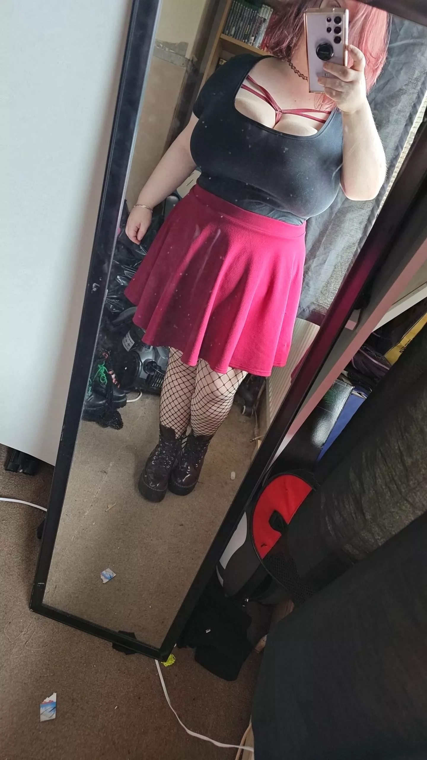 Happy Tuesday ! posted by Hollow_Insanity