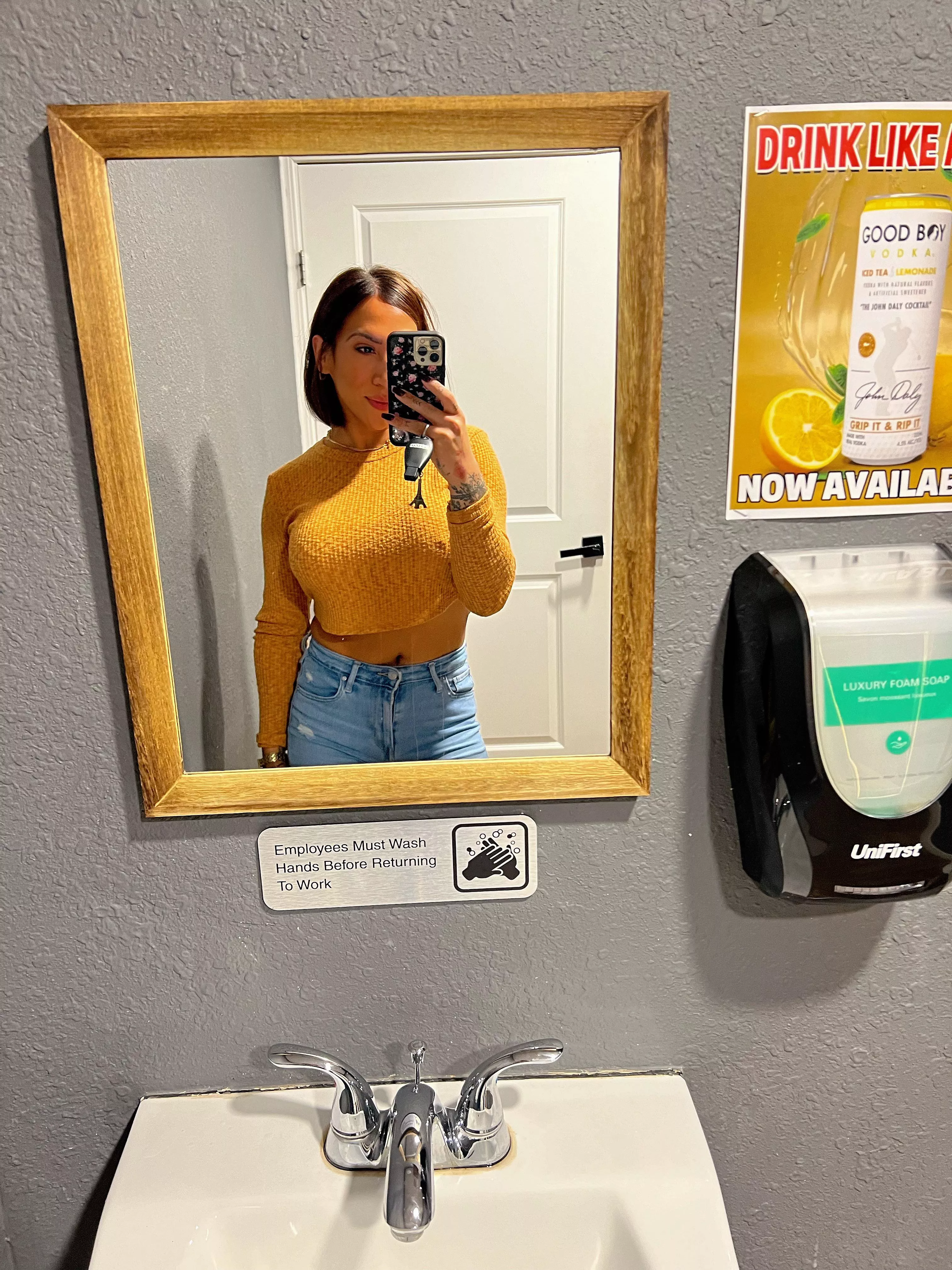 Hey cutie  posted by TSCarlynaLucille