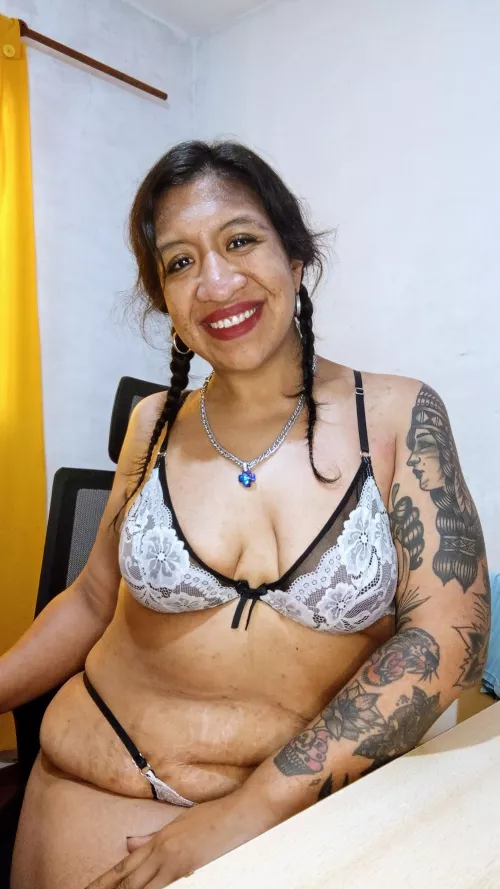 Hey, I'm ready to break the Thursday routine and have some fun. Blow your mind with me, love, you won't regret it. by MeDicen_LaNegraOF